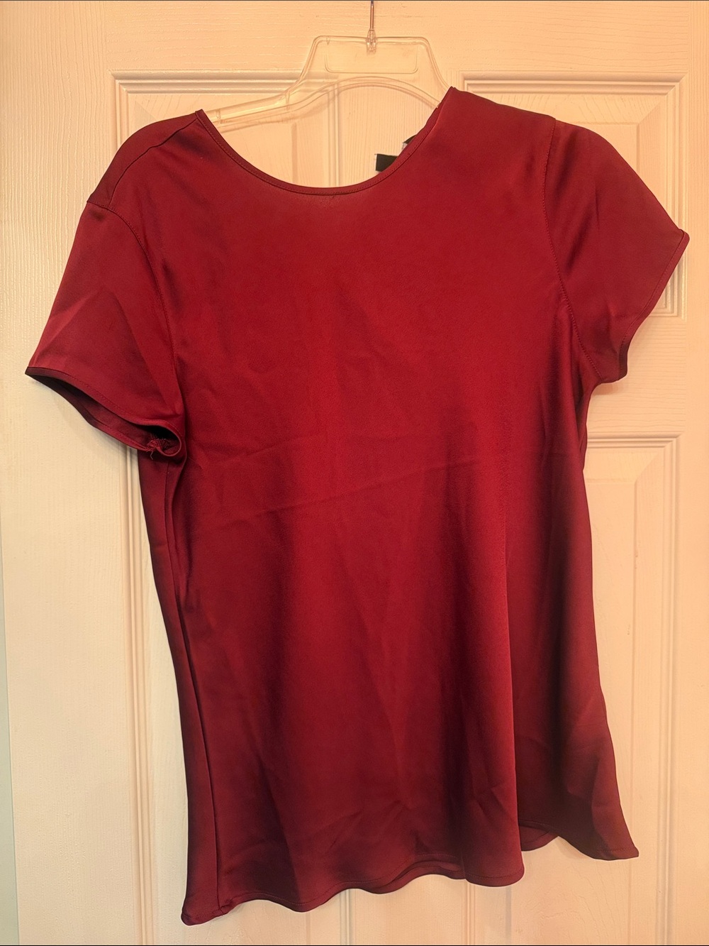 Express Women's Short-Sleeve Crewneck Top in Burgundy